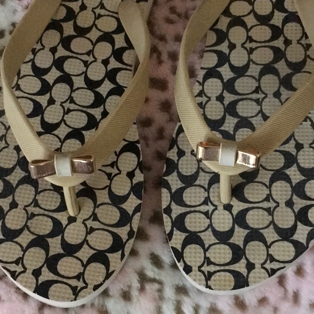 Coach Flip Flops - Picture 2 of 2